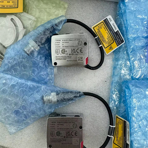 Keyen ce LR-TB2000C קו תעשייתי פוטואלקטרי לסרוק את העקירה טווח ארוך טווח חיישן לייזר trip