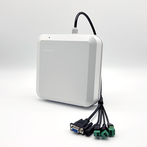 Leitor RFID UHF de Longo Alcance Barato 4-5m Construído em 6dbi Antena Suporte <span class=keywords><strong>RS232</strong></span> <span class=keywords><strong>RS485</strong></span> WG26/34 <span class=keywords><strong>TCPIP</strong></span> Modbus Relé para Acesso a Veículos