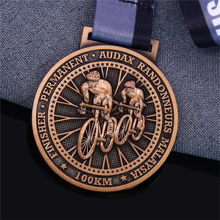 Medallas de ciclismo 3D para manualidades de metal fundido a presión personalizadas, Premio 2023 para bicicleta deportiva, medalla de acabado de ciclismo con logotipo de ajuste