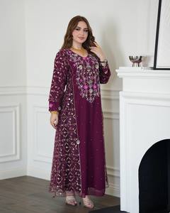 ヘビーシノンインナーコーディング & シーケンスパールワーク & ファンシーレースフロントとバック両サイドワークスーツ - Product Image 2
