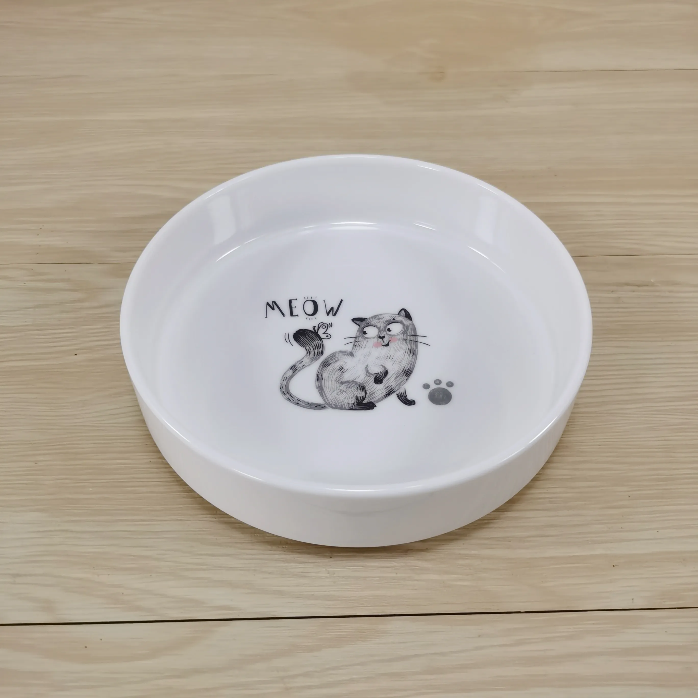 Custom Logo Keramische Wit Water Melk Voedsel Voor Kat Verhoogde Pet Puppy Kom Hond Feeder