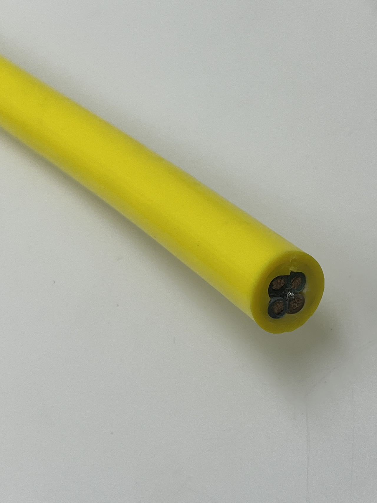 Jaune