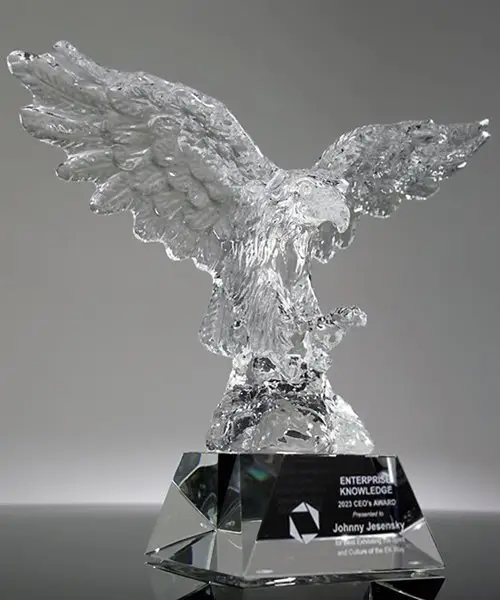Hitop Wholesale Flying Eagle Model K9 high quality Crystal Eagle Trophy For Business Or New Year Gifts