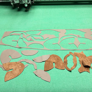 Máquina cortadora de cuero digital con cuchillo oscilante CNC computarizado y máquinas punzonadoras de cuero con software de anidación - Product Image 3