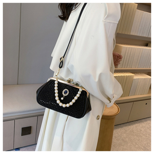 Modern Korean Style Ring Shoulder Bags Cheap Bolsa Para <strong>Ninas</strong> 2022 Fashion Women Bags Woven Hand Bags