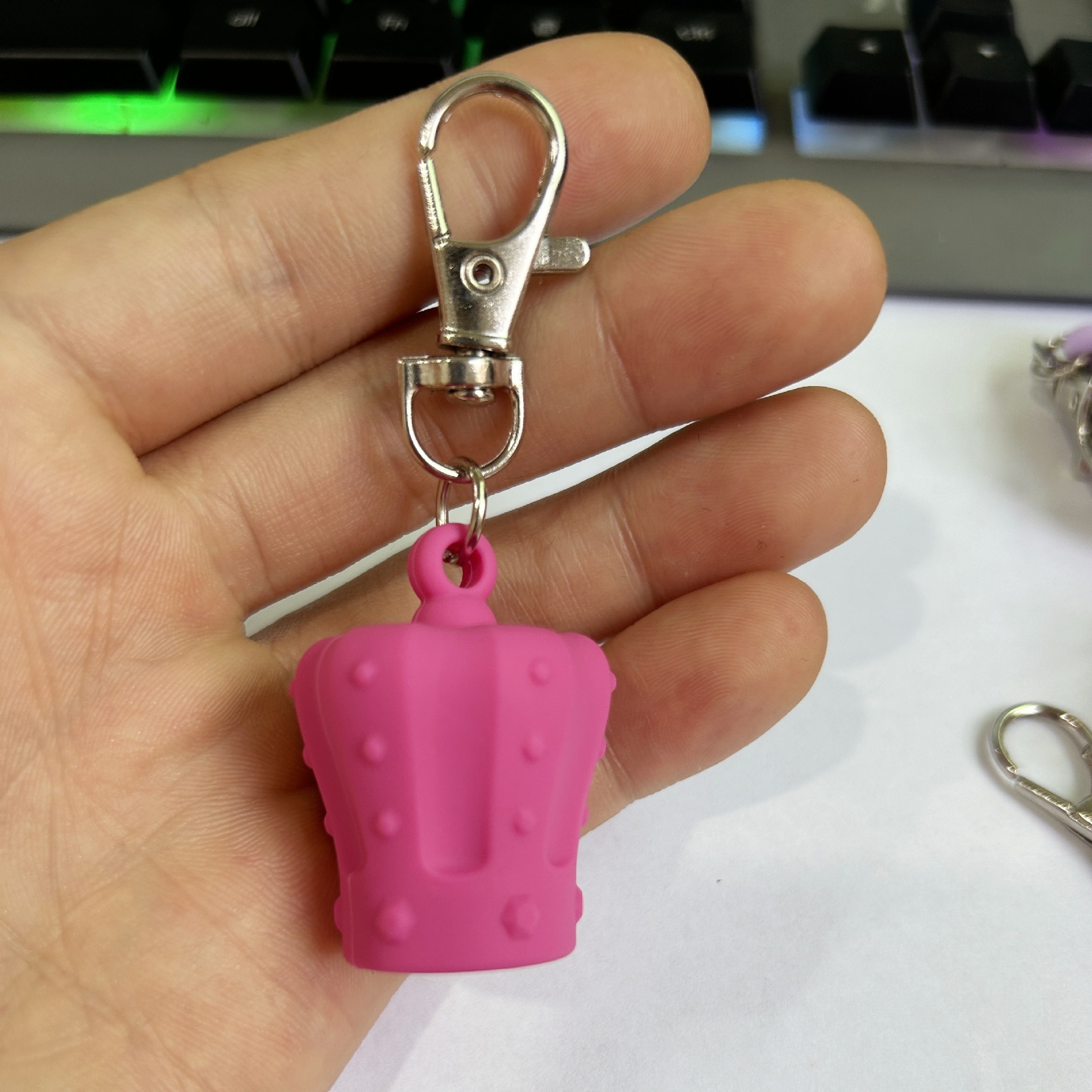 Crown lip gloss key chain-rose red