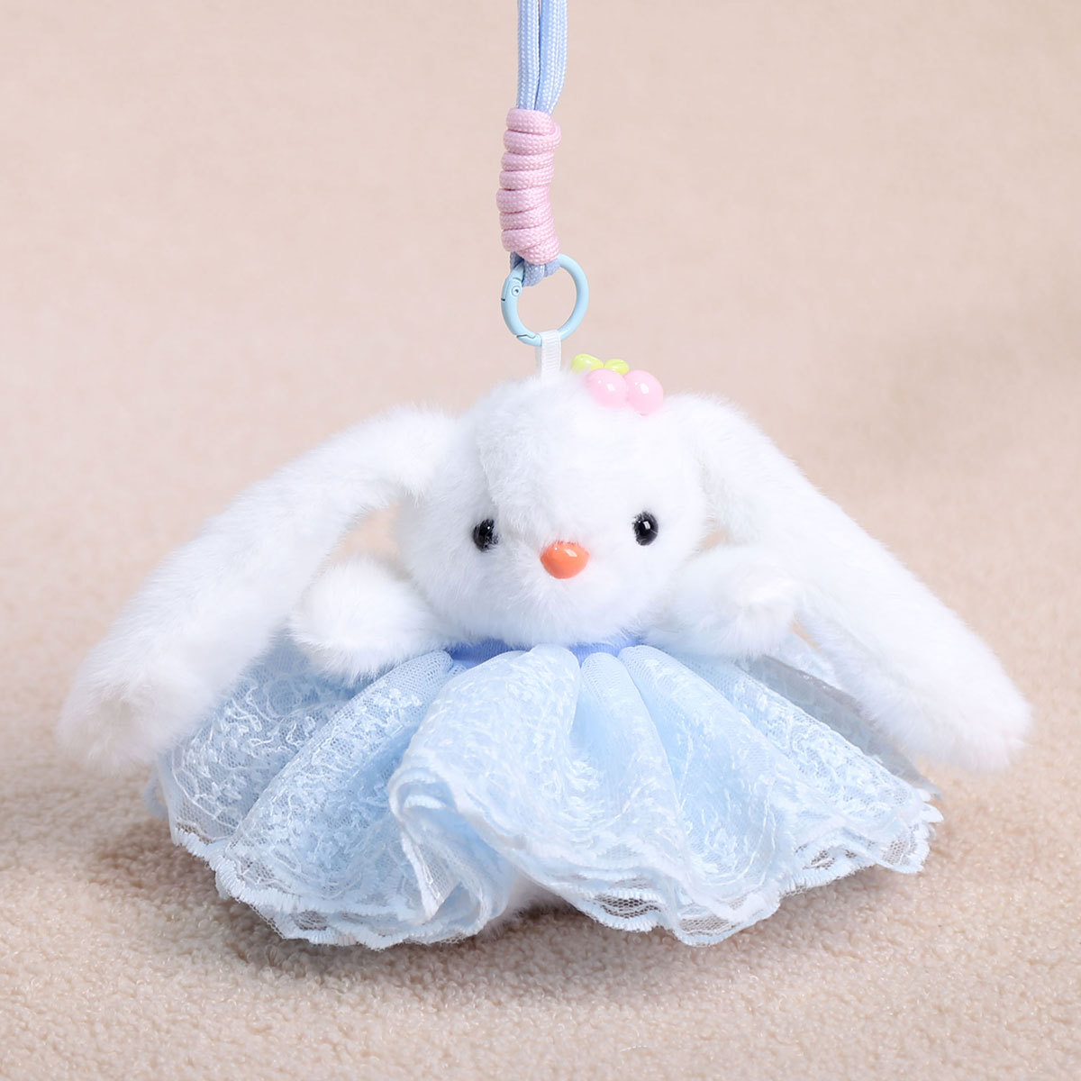 Wedding dress white rabbit blue-about 13cm 70g
