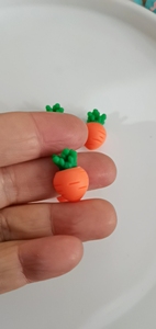 <span class=keywords><strong>3D</strong></span> havuç Nail <span class=keywords><strong>Art</strong></span> süslemeleri dönebilen sevimli reçine mantar havuç DIY tırnak sanat malzemeleri Maniature küpe Charm