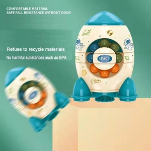 Игрушка-головоломка с вращающимся волшебным кубиком - Product Image 6