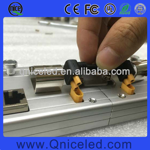 QNICE fabrik direkt verkauf High auflösung <span class=keywords><strong>LED</strong></span> regal werbung streifen zeichen P 1.875 COB/SMD <span class=keywords><strong>LED</strong></span> Shelf <span class=keywords><strong>Display</strong></span>