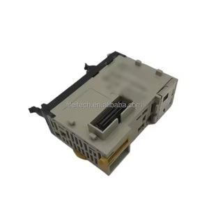 Módulo de entrada digital de fuente/disipador de 24V CC de 64 puntos - Product Image 5