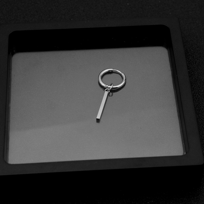 E070-Silver 1 Boucle d'oreille pour oreilles percées - 1 pièce