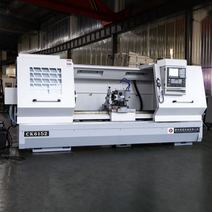 เครื่องกลึง CNC แนวนอนแบบ CK6152พร้อมที่ควบคุม Fanuc เตียงแบนอัตโนมัติงานหนักส่วนประกอบหลักของมอเตอร์ - Product Image 2