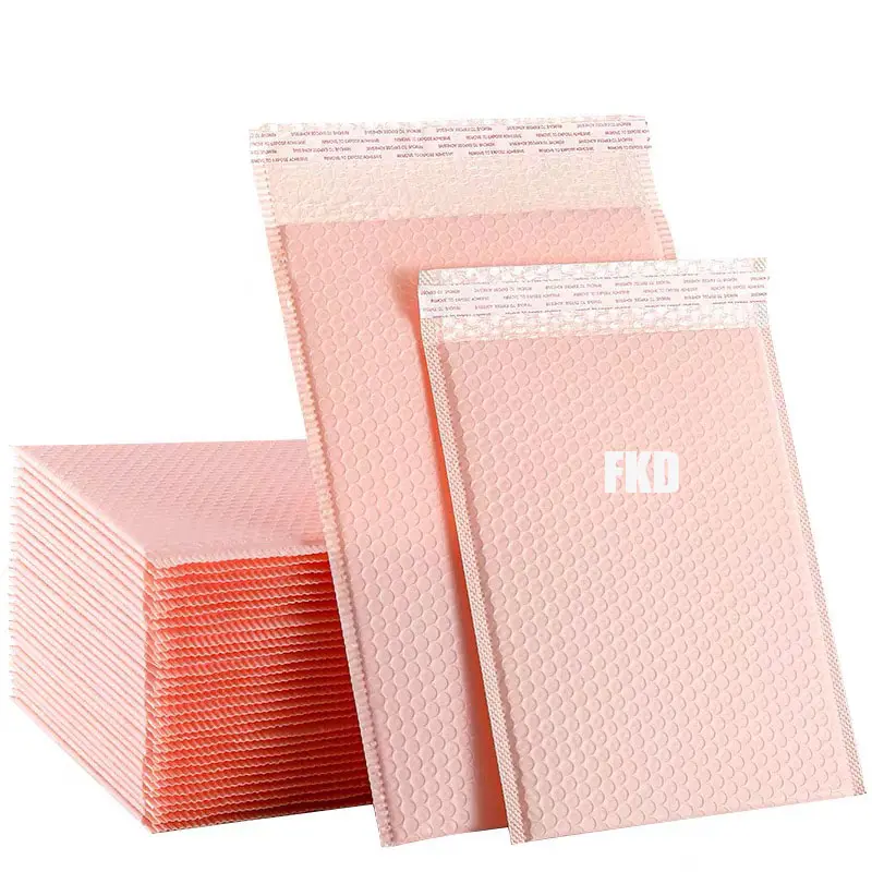 थोक कस्टम लोगो के साथ गद्देदार लिफाफा कस्टम मुद्रित मैट गुलाबी बुलबुला Mailers शिपिंग बैग के लिए कपड़े