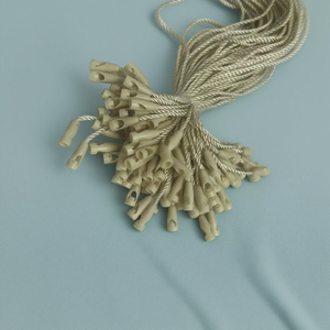 مصنع بالجملة 19 بيج قابلة لإعادة التدوير سلسلة Hangtag للملابس المواد البلاستيكية علامات الملابس - Product Image 2