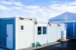 Casa contenedor, oficina o almacenamiento, unidades de construcción modulares, casa de acero prefabricada con marco de vidrio de ventana de pared de PVC