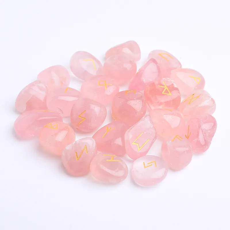 Vente en gros d'amulette en quartz rose naturel améthyste pierres de guérison Wicca Reiki Rune dégringolé gravé lettrage cristal ensemble pour la décoration