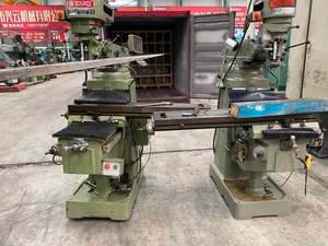 Yüksek hız düşük maliyetli ram 3 eksen DRO tayvan manuel mills dikey evrensel fresadora taret öğütme makinesi X6325 fiyat satılık - Product Image 6