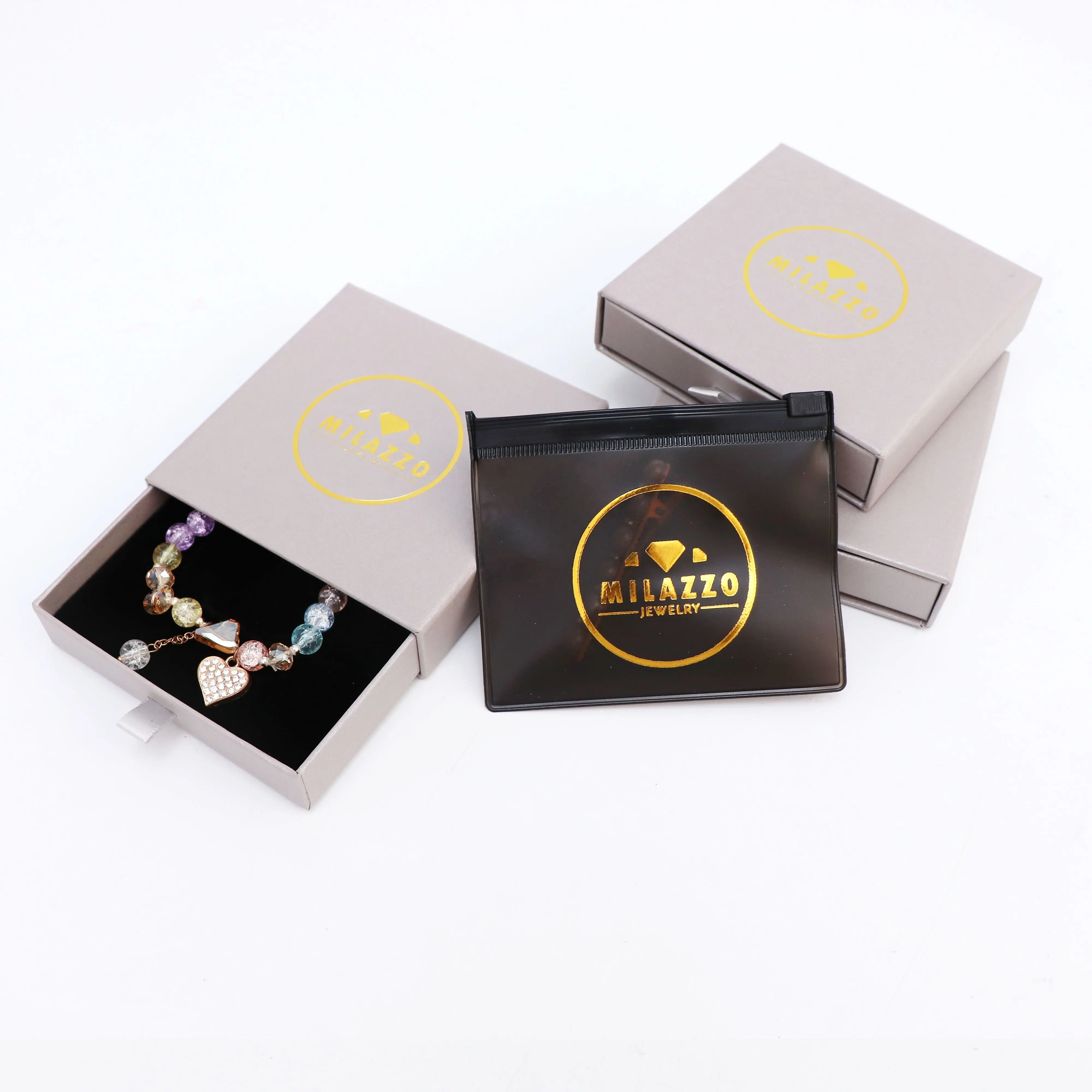 Boîte en papier à tiroir revêtu avec nom de logo de feuille d'or pour boîte d'emballage d'affichage de collier de boucles d'oreilles avec intérieur