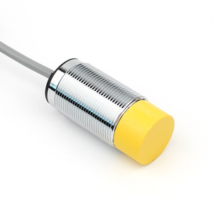 Proximity switch <strong>capacitive</strong> <strong>sensor</strong> NI4-M12-AN6X - Product Image 1