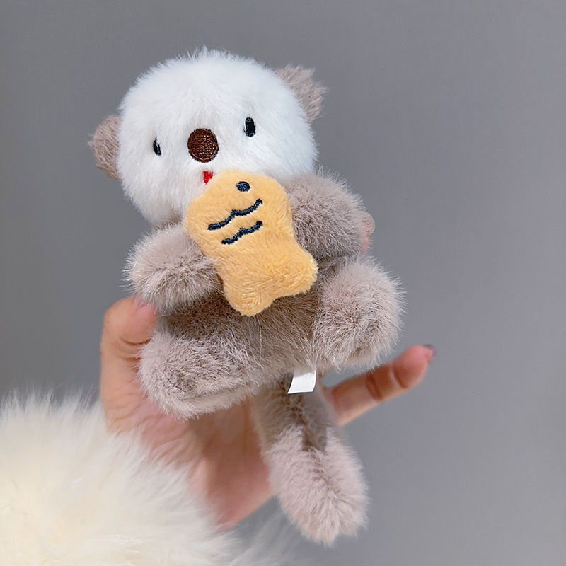 Otter fishing (khaki)