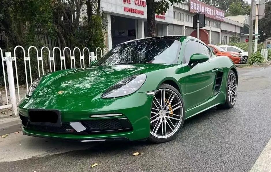 Poteau de cristal vert