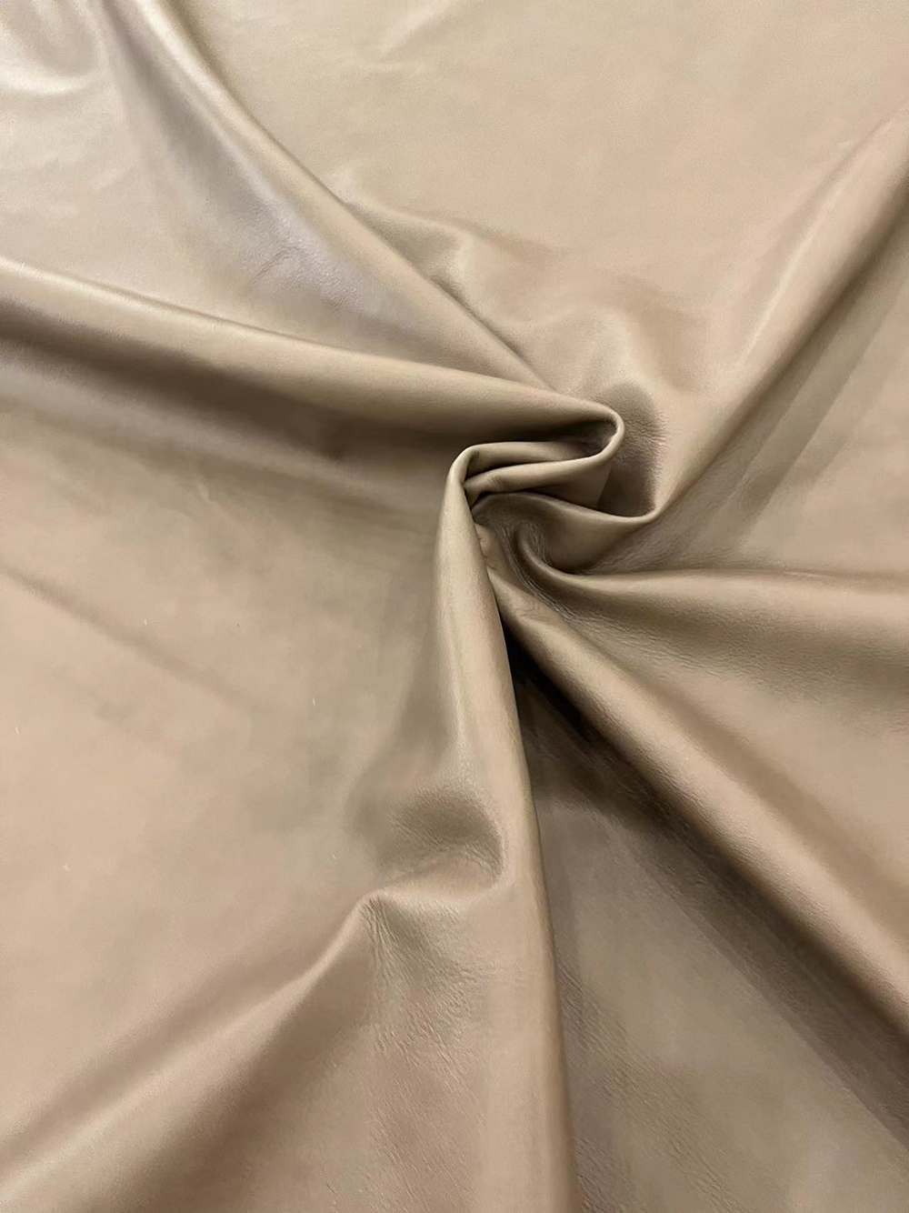 806