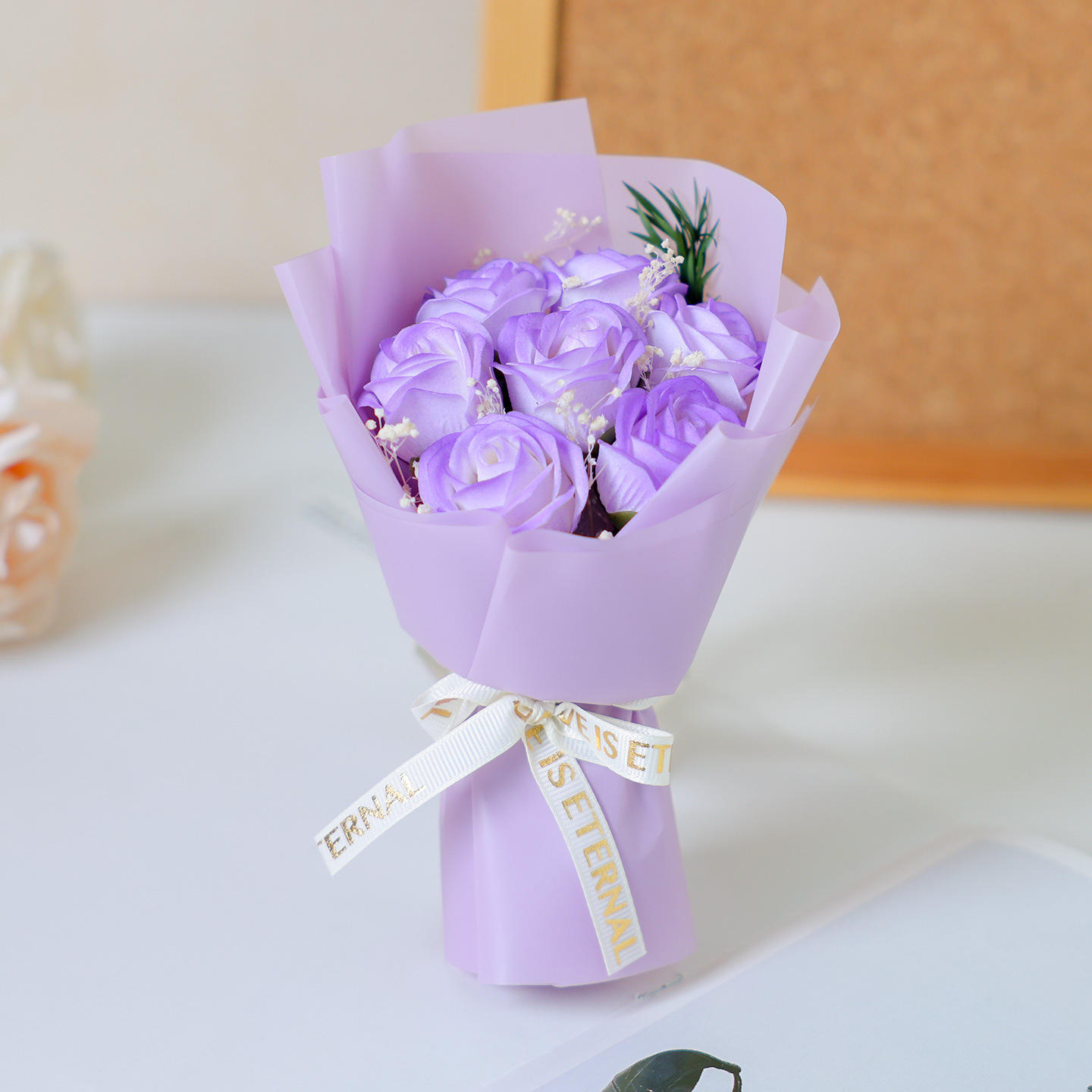 ยิปโซ + 7ดอกกุหลาบสีม่วง