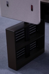 เดสก์ท็อปมัลติฟังก์ชั่นใหม่พร้อมซ็อกเก็ตชาร์จแบบไร้สายแผงโต๊ะนิวเมติกและโต๊ะผู้บริหารแบบฝาพับ - Product Image 6