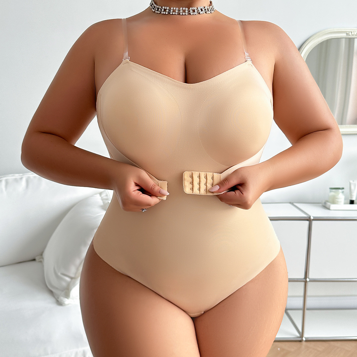 grande taille-ton chair-comprend des bretelles invisibles