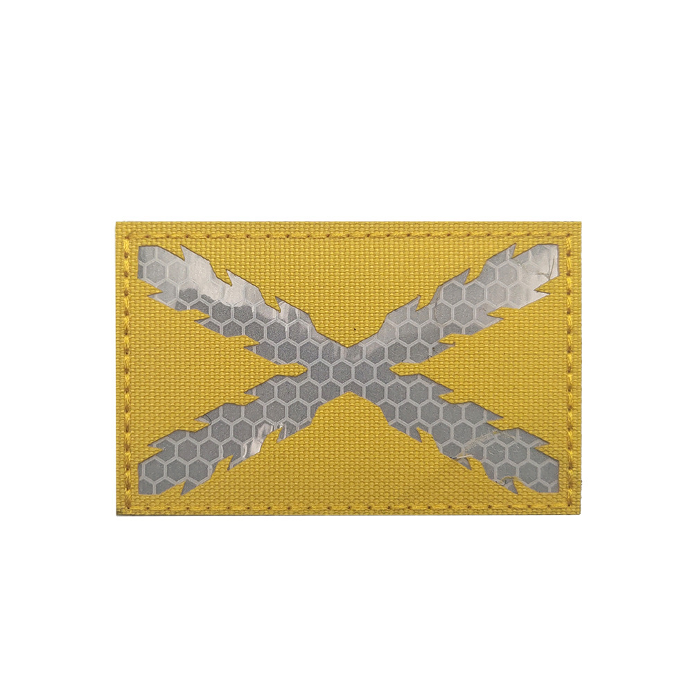 M00133-5 yellow white