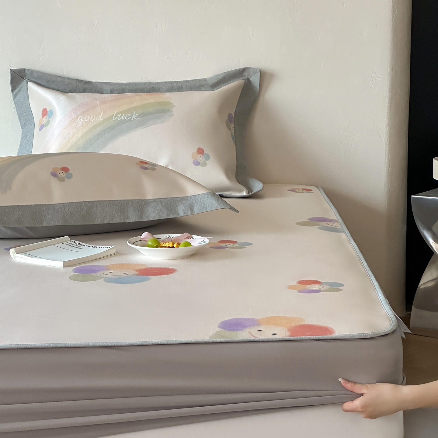 Rainbow Flower Fitted Sheet