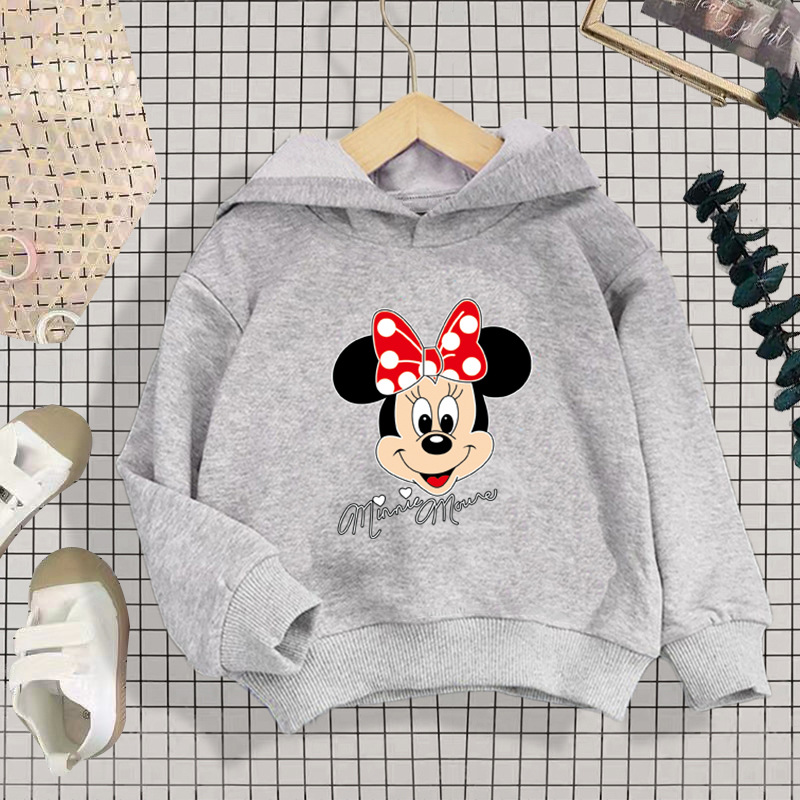 เสื้อสเวตเตอร์สีเทาลายตัวอักษรมินนี่