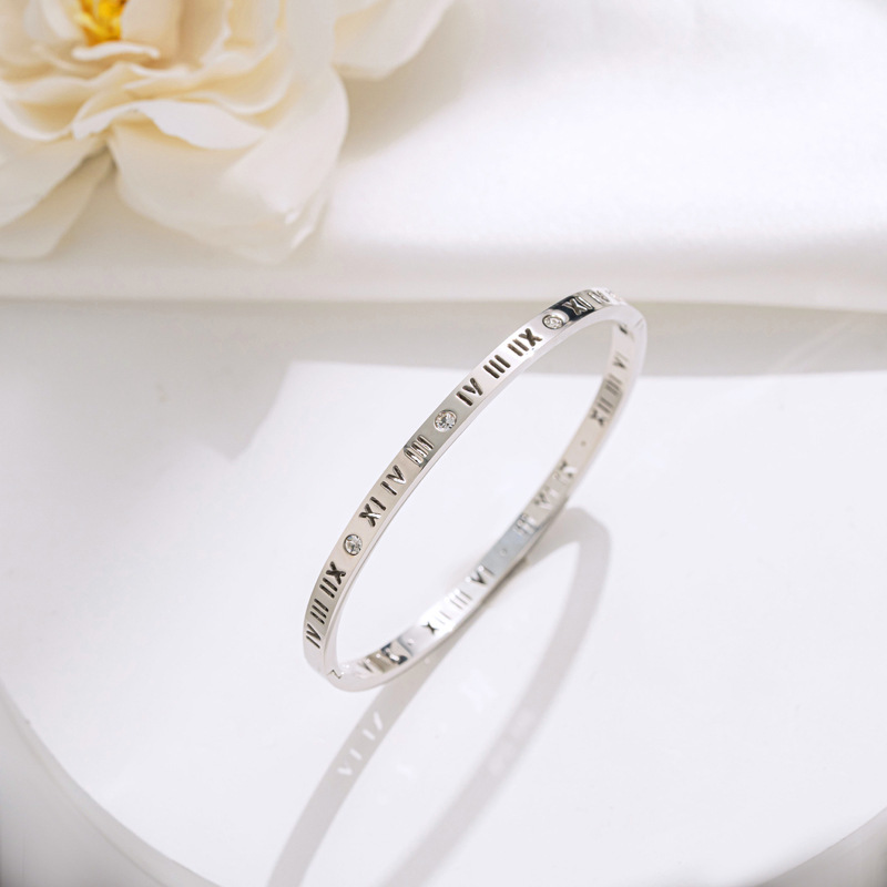 Bracelet chiffres romains en argent