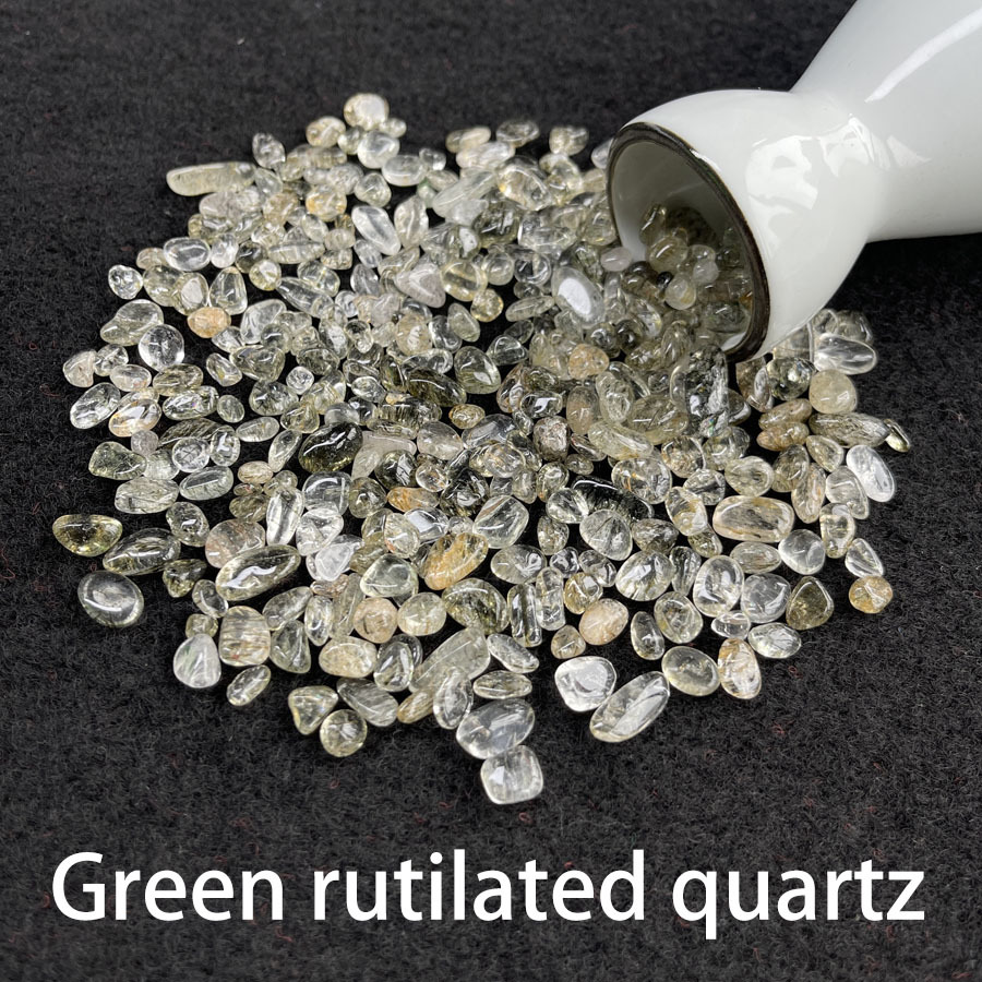 Quartz rutile vert