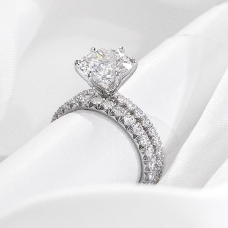 Anillo y Banda de Bodas