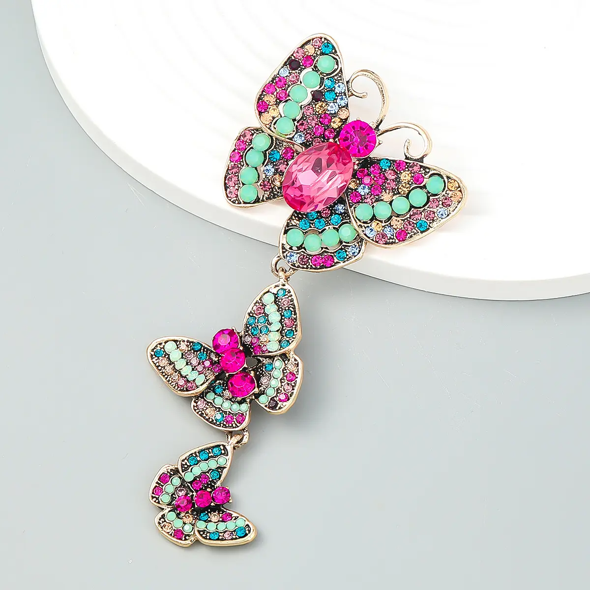 2022 accessori per corpetto in lega di diamanti tre farfalle femminili carino pin moda popolare spilla lunga