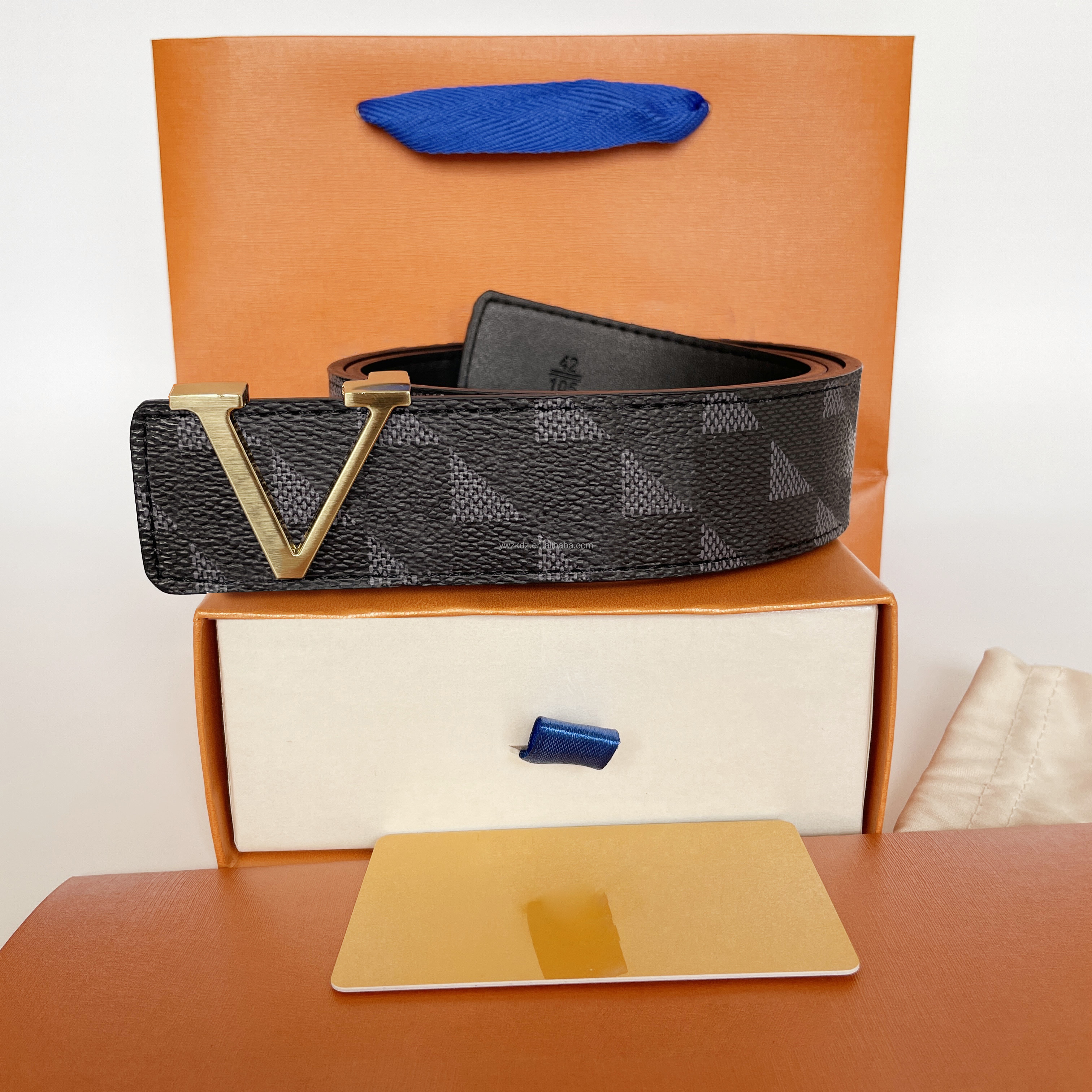 Noir2 - Motif 04 + Boucle Dorée + Coffret