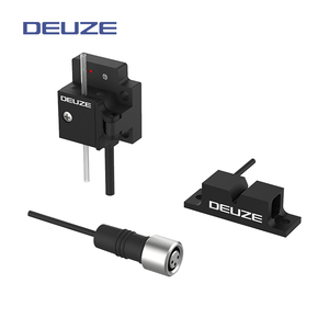 PD30GRK20N3 High Precision Retro-reflective with Built-in Magnifier for Transparent <strong>Object</strong> <strong>Detection</strong> Square Photoelectric <strong>Sensor</strong>