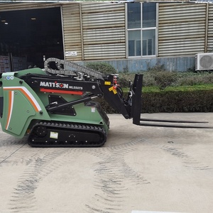 Minicargador de motor diésel con accesorios de horquilla de palé, brazo telescópico de carga nominal de 2,5 T, minicargador de pista a la venta - Product Image 1