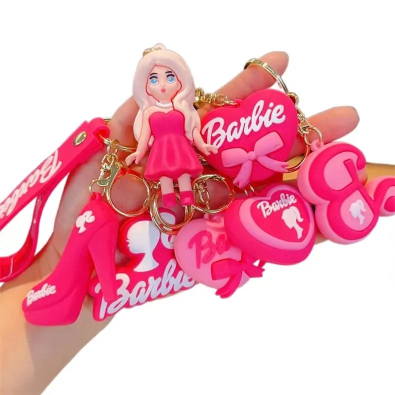 패션 열쇠 고리 액세서리 소녀 가방 펜던트 파티 바비 편지 핑크 키 체인 재고 바비 인형 3D PVC 열쇠 고리