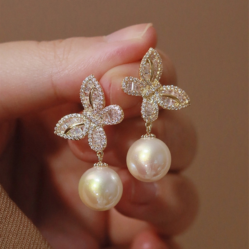 E3374 yellow gold