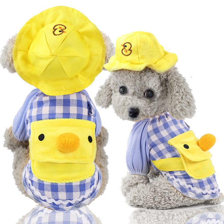 Chapeau jaune canard à carreaux bleus
