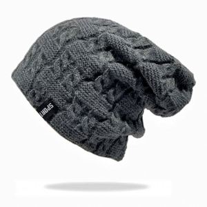 Женская вязаная шерстяная шапка с логотипом - Product Image 3