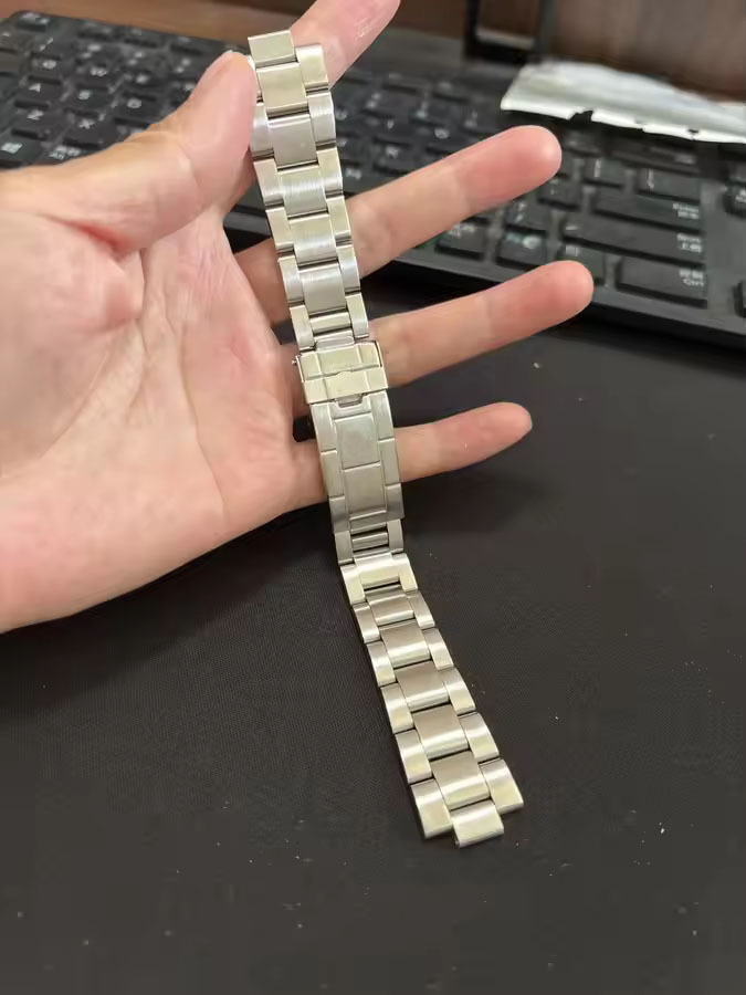 Silver without logo
