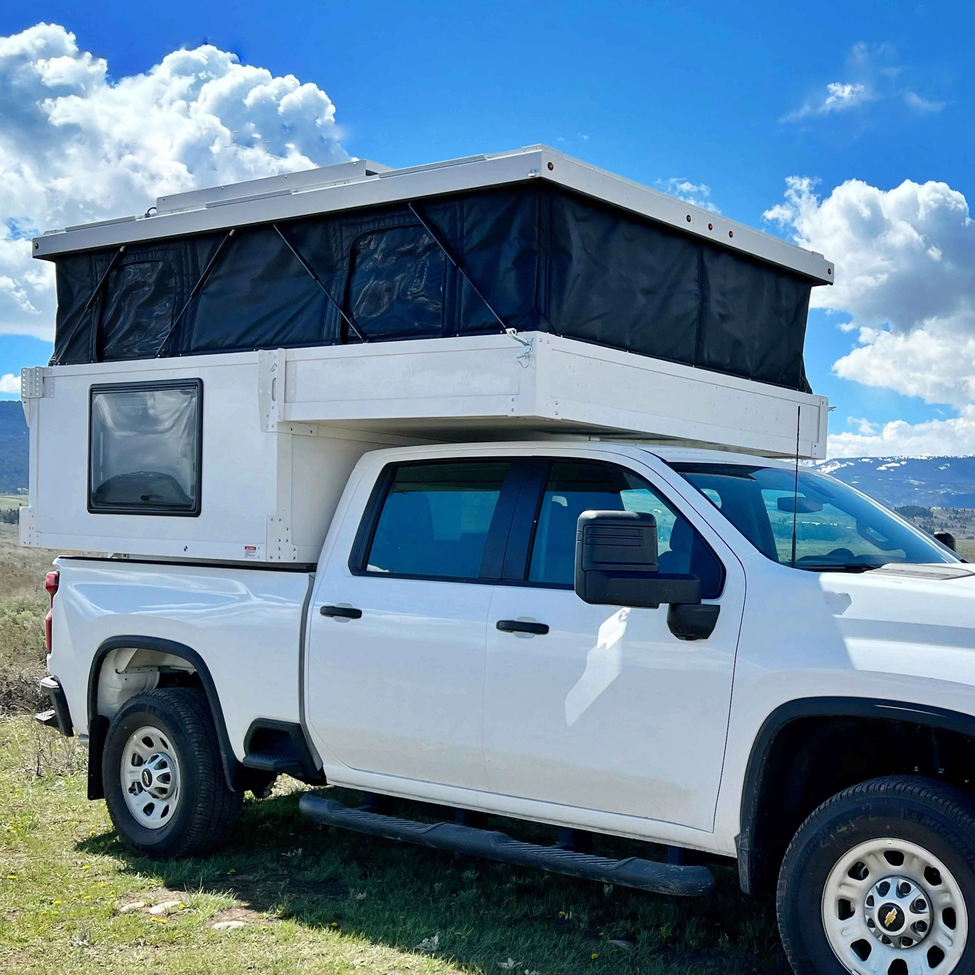 EcoCampor 럭셔리 자유 휴식 완전 가구 트럭 캠핑카 4x4 알루미늄 맞춤형 색상 판매용 여행 주방