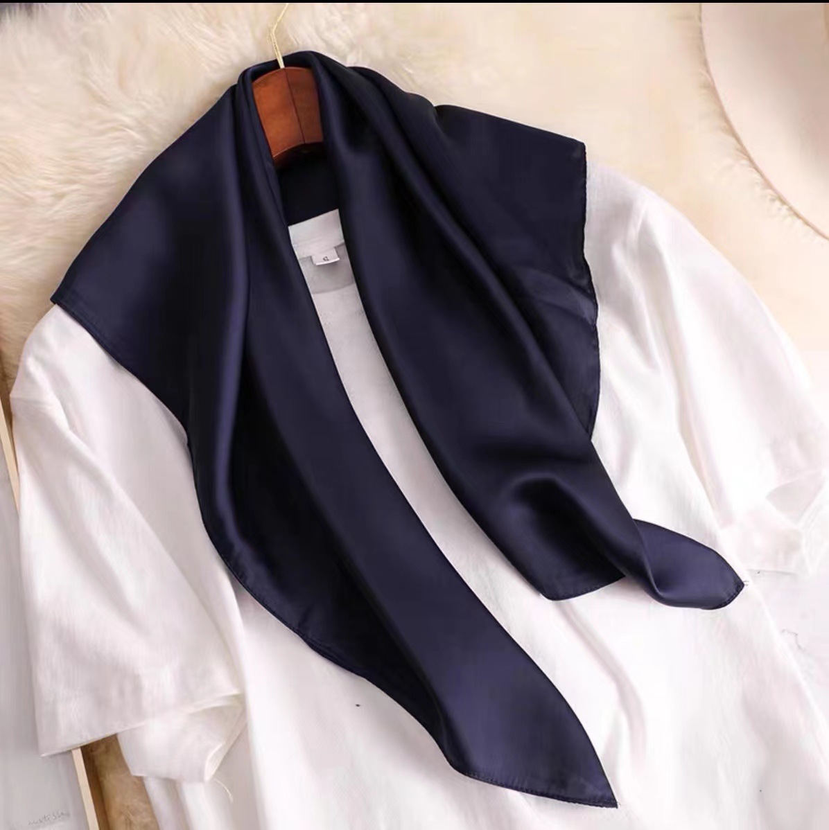 Navy blue 70 square-7070cm