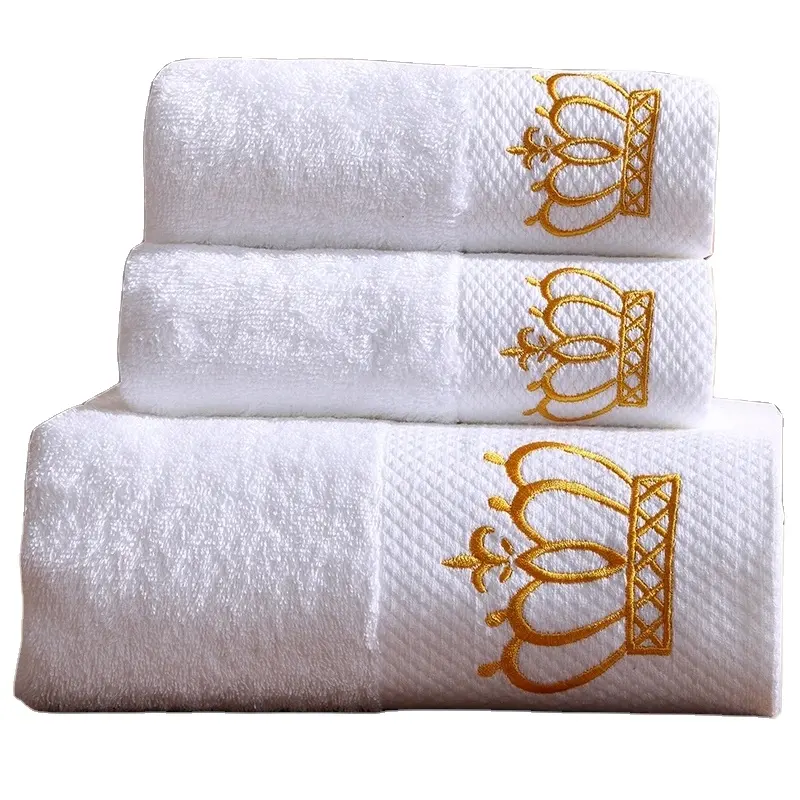 Cotone 100% bianco realizzato su misura in cina asciugamano regalo deluxe set di asciugamani hotel, asciugamano da bagno dell'hotel, accappatoio, asciugamano per il lavaggio delle mani