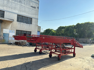 Effortless <strong>Container</strong> Truck <strong>Loading</strong> <strong>Unloading</strong> <strong>Conveyor</strong> Telescopic <strong>Conveyor</strong> Telescope Belt <strong>Conveyor</strong> LC-M2C-6B - Product Image 2
