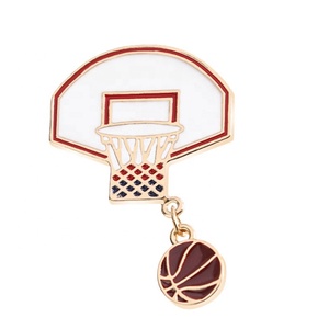 Sáng Tạo Bóng Rổ Mini Huy Hiệu Không Có Khuôn Phí Cổ Chân Tùy Chỉnh Hot Bán Kim Loại Mềm Men Pin - Product Image 1